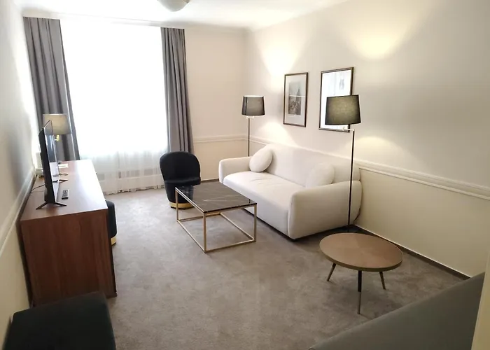 Hotel Embassy